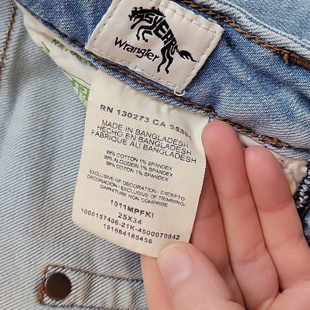 Wrangler Light Blue Flare Bell Bottom Jeans - Picture 6 of 7